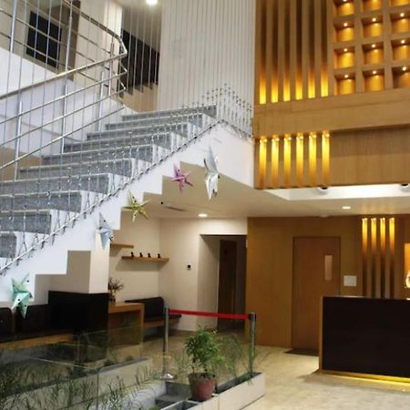 Mann Dechen And Palmo, Mg Marg, Gangtok Hotel Exterior photo
